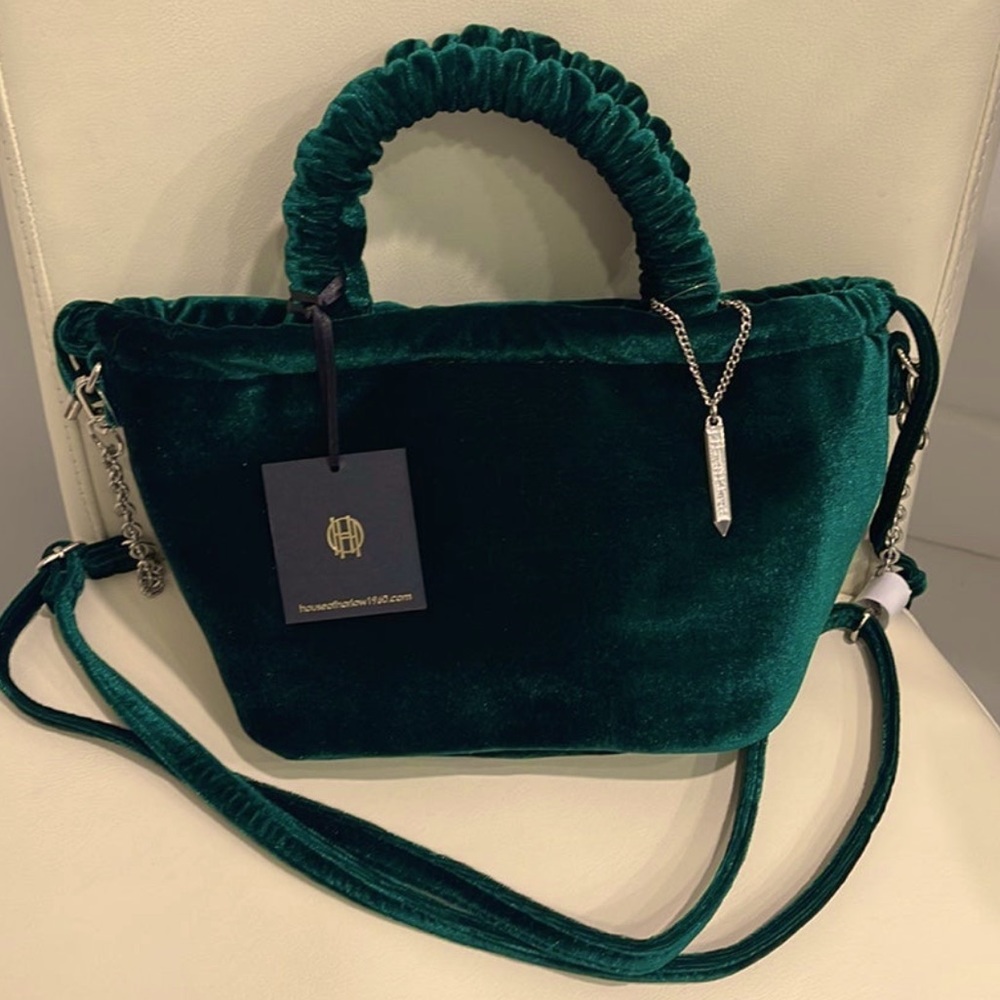 House of Harlow 1960 - Emerald  Green Velvet crossbody bag that is convertible